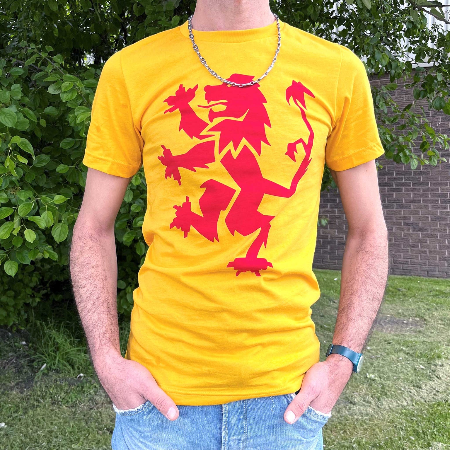 Fraser Yellow Tartan T-shirt - Lion Rampant And Celtic Thistle Style main image 1