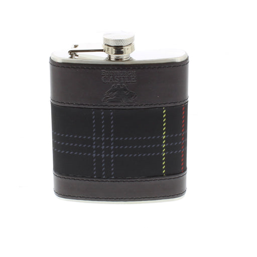 Edinburgh Castle Hip flask featuring the official tartan and logo. Finished with silver hardware. 