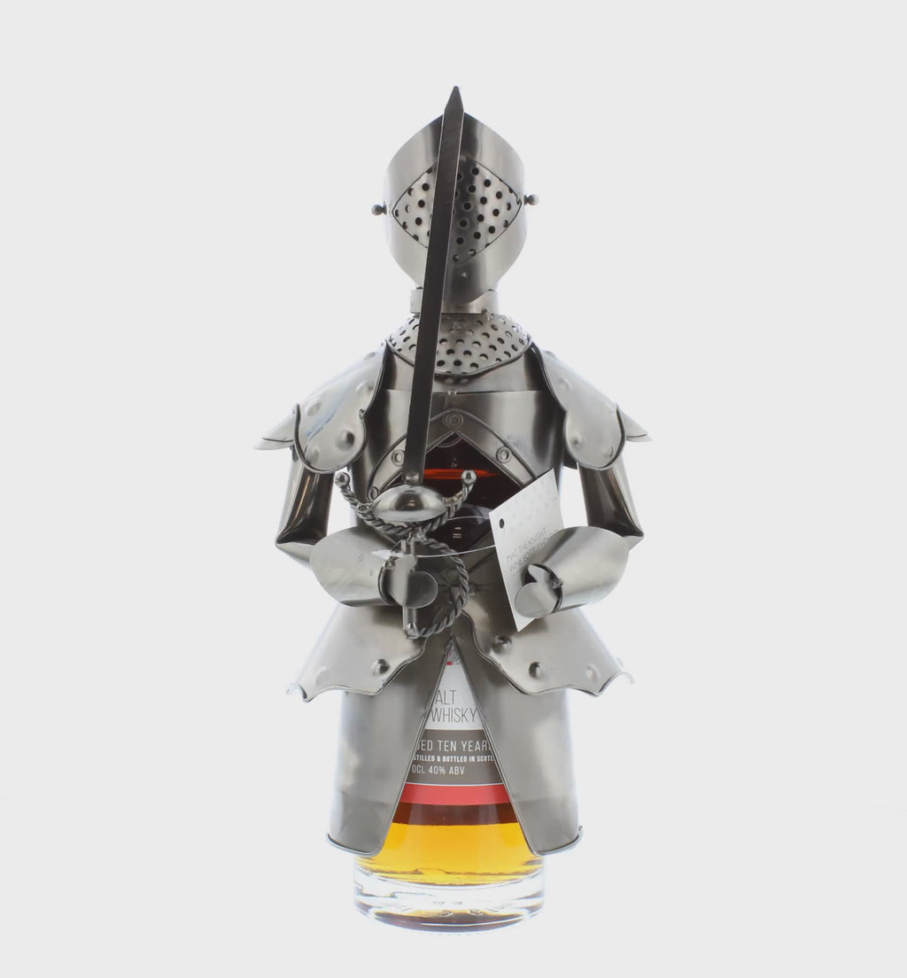 360 degree rotating view of the knights bottle holder