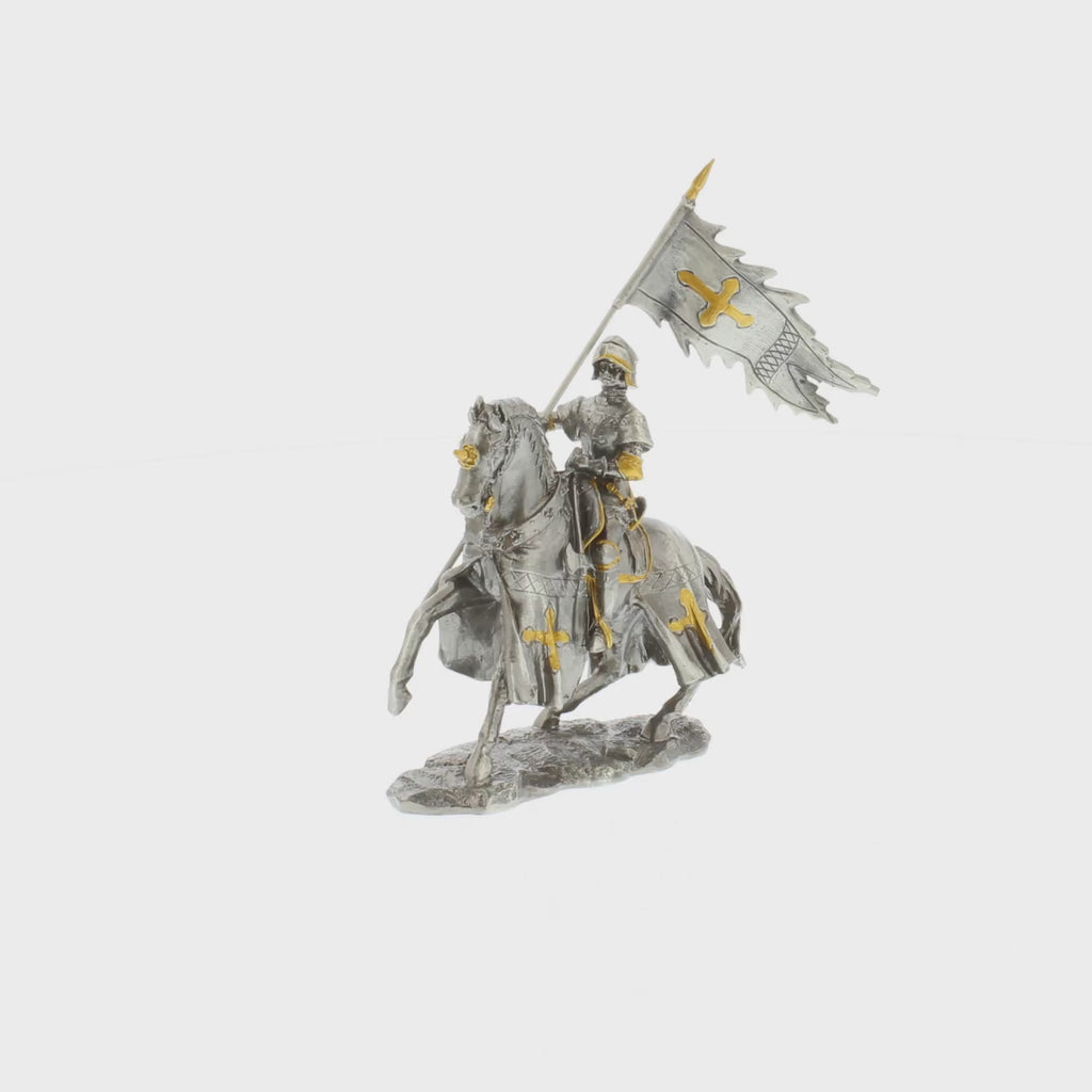 360 rotating view of pewter knight on a horse ornament